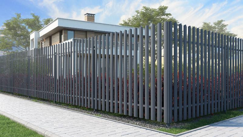 Забор из евроштакетника с шагом серого цвета